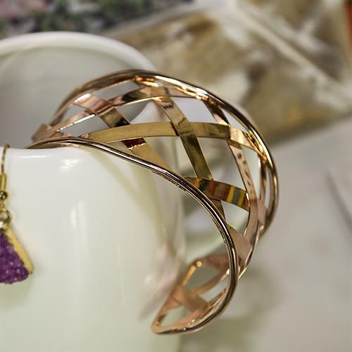 Cuffed Bracelet Gold - AROMATIC
